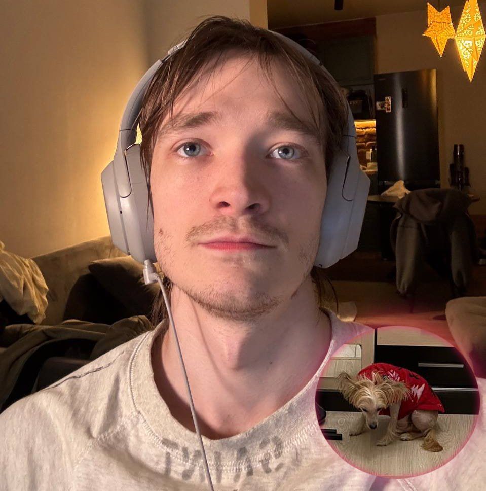 Стример Mirwana объявил о потере своего верного друга – собаки Ричарда