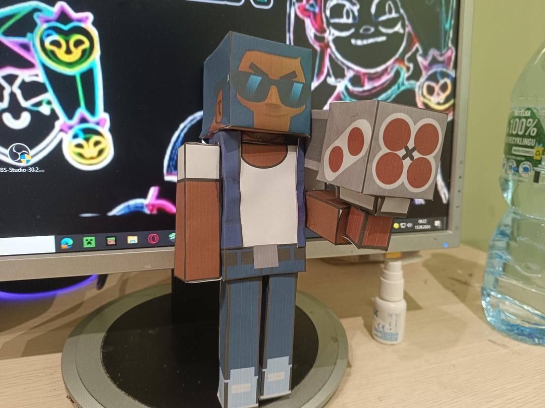 Фанат создал уникальную фигуру Брока из Brawl Stars своими руками