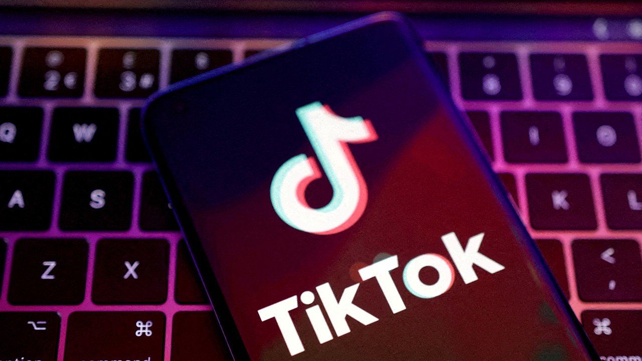 TikTok проводит глобальную реструктуризацию: сокращение модераторов и внедрение ИИ